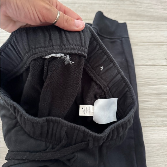 Nike joggers size small - Picture 4 of 4